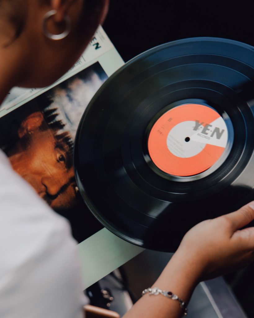 Paras - Cultural Events in Bali - Tropics Transmission